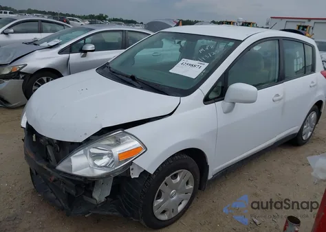 2010 Nissan Versa 1.8S z USA, uszkodzony, nr VIN 3N1BC1CPXAL377411